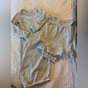 Carter’s Newborn Two Piece Set